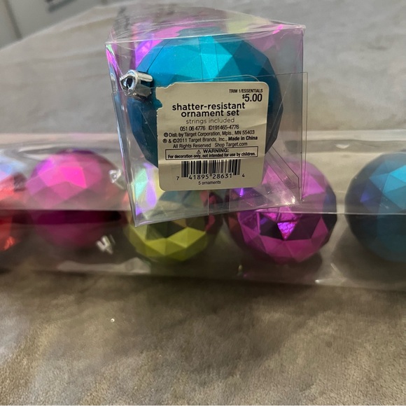 NWT 2 Packs of 5 count Bright Colors Shatterproof Ornaments With Strings - Picture 3 of 4